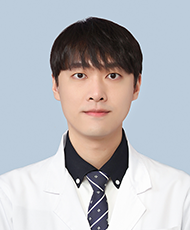 Woo-kyung, Kim